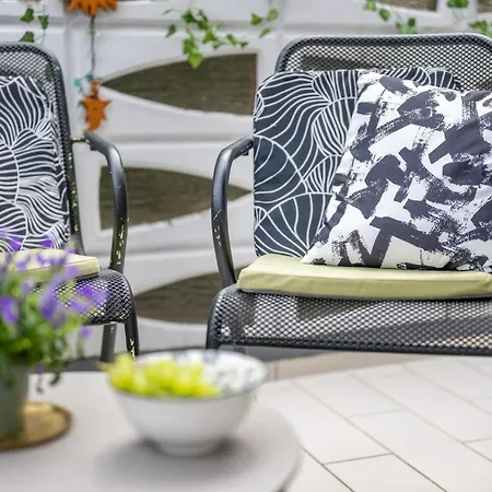 Wohlfuehlwohnung Mit 25 Qm Terrasse, Netflix Koblenz  Buitenkant foto