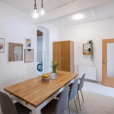 Wohlfuehlwohnung Mit 25 Qm Terrasse, Netflix Koblenz  Buitenkant foto