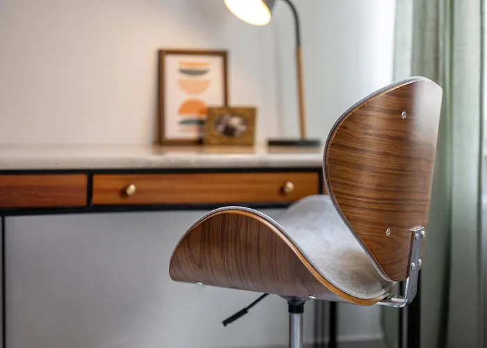 Wohlfuehlwohnung Mit 25 Qm Terrasse, Netflix