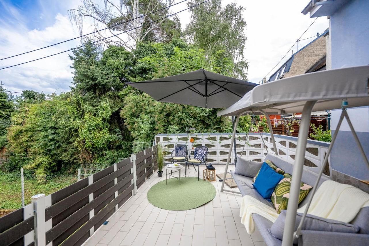 Wohlfuehlwohnung Mit 25 Qm Terrasse, Netflix